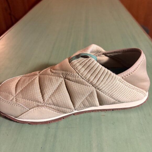 MINT Womens Teva ReEmber Slip On Slippers 1125471 Shoes Size 9 - Picture 6 of 9